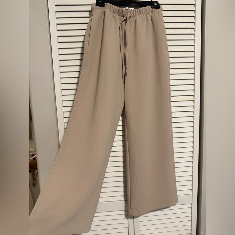 Aritzia Lodge Pant - Crepette in Marcona Beige